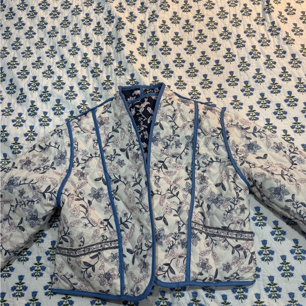 Amazon Print Puffer Jacket - Navy Blue and White - Picture 4 of 4